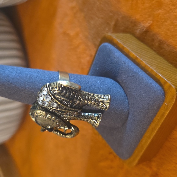 VINTAGE Gold Elephant RING - Picture 3 of 5